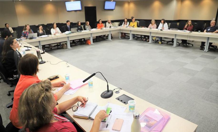 Força-Tarefa Infância Segura aprova orientação sobre ameaça virtual
