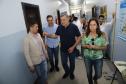 Alunos e suas famílias participaram na manhã deste sábado (07), da Ação de Cidadania promovida pela Secretaria da Justiça, Família e Trabalho na Escola Municipal Julia Wanderley.”Meu pai foi aluno desta escola e sua professora, a senhora Leda Leão’’, disse o secretário Ney Leprevost, ao visitar a feira que ofertou diversos serviços, como senhas para o RG, cadastro para ID Jovem e teste de visão em parceria com a Associação Paranaense de Oftalmologia.  A família do aluno João Lauro Zimermann, 16 anos, ficou 