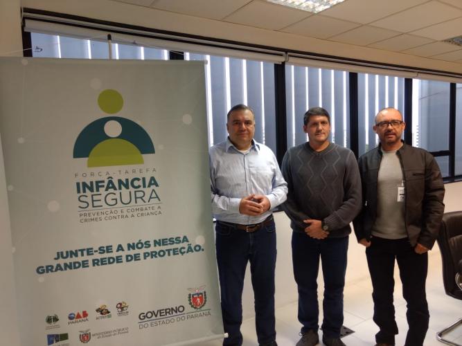 Secretário da Justiça determina investigação de vans piratas que colocam crianças em risco