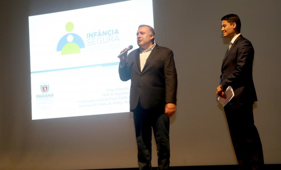 “Comunidade, Empresas e Governo Unidos pela Criança”