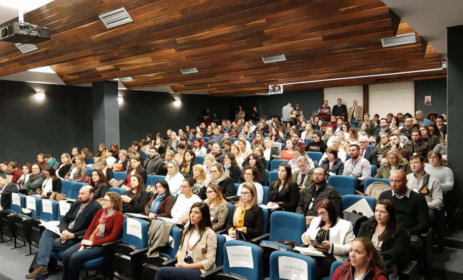 Seminário debate escuta especializada de criança e adolescente vítima ou testemunha de violência