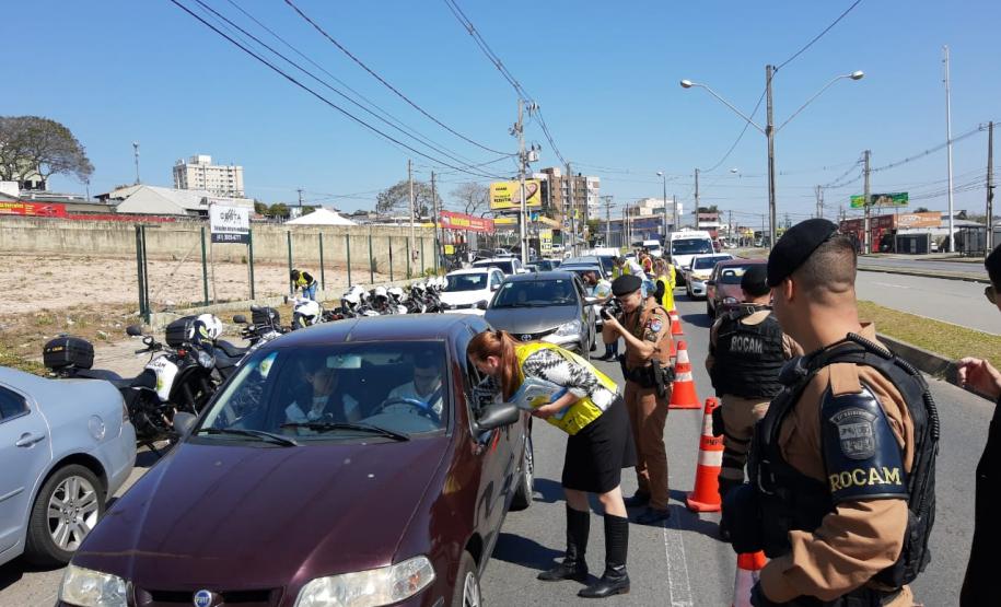 Força-Tarefa Infância Segura realiza ação de conscientização e prevenção em São José dos Pinhais