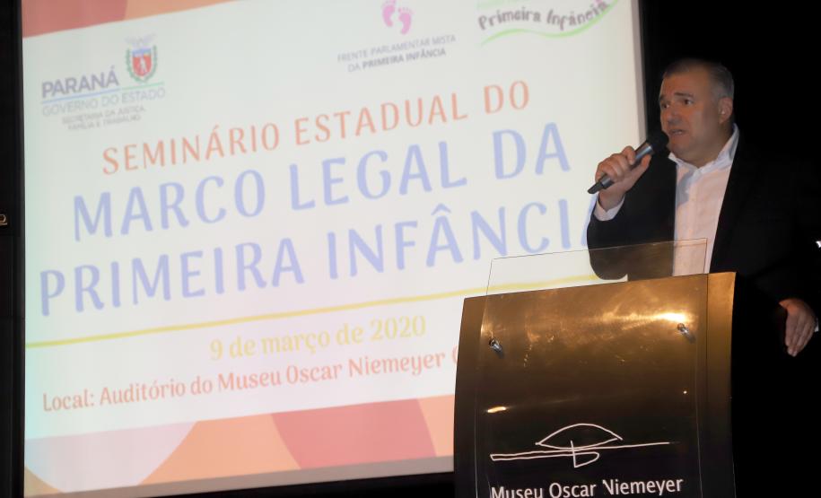 Ney Leprevost palestra no seminário “Marco Legal da Primeira Infância”