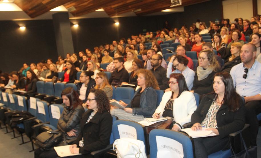 Seminário debate escuta especializada de criança e adolescente vítima ou testemunha de violência