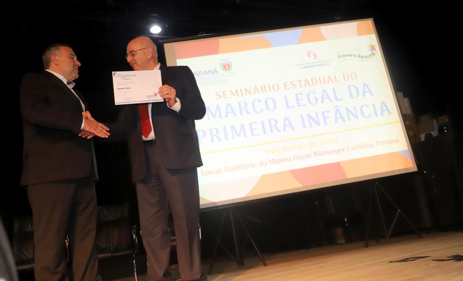 Ney Leprevost palestra no seminário “Marco Legal da Primeira Infância”