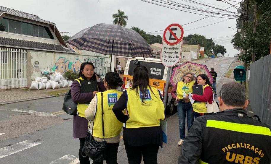 Sejuf promove ação de prevenção ao uso de vans escolares clandestinas